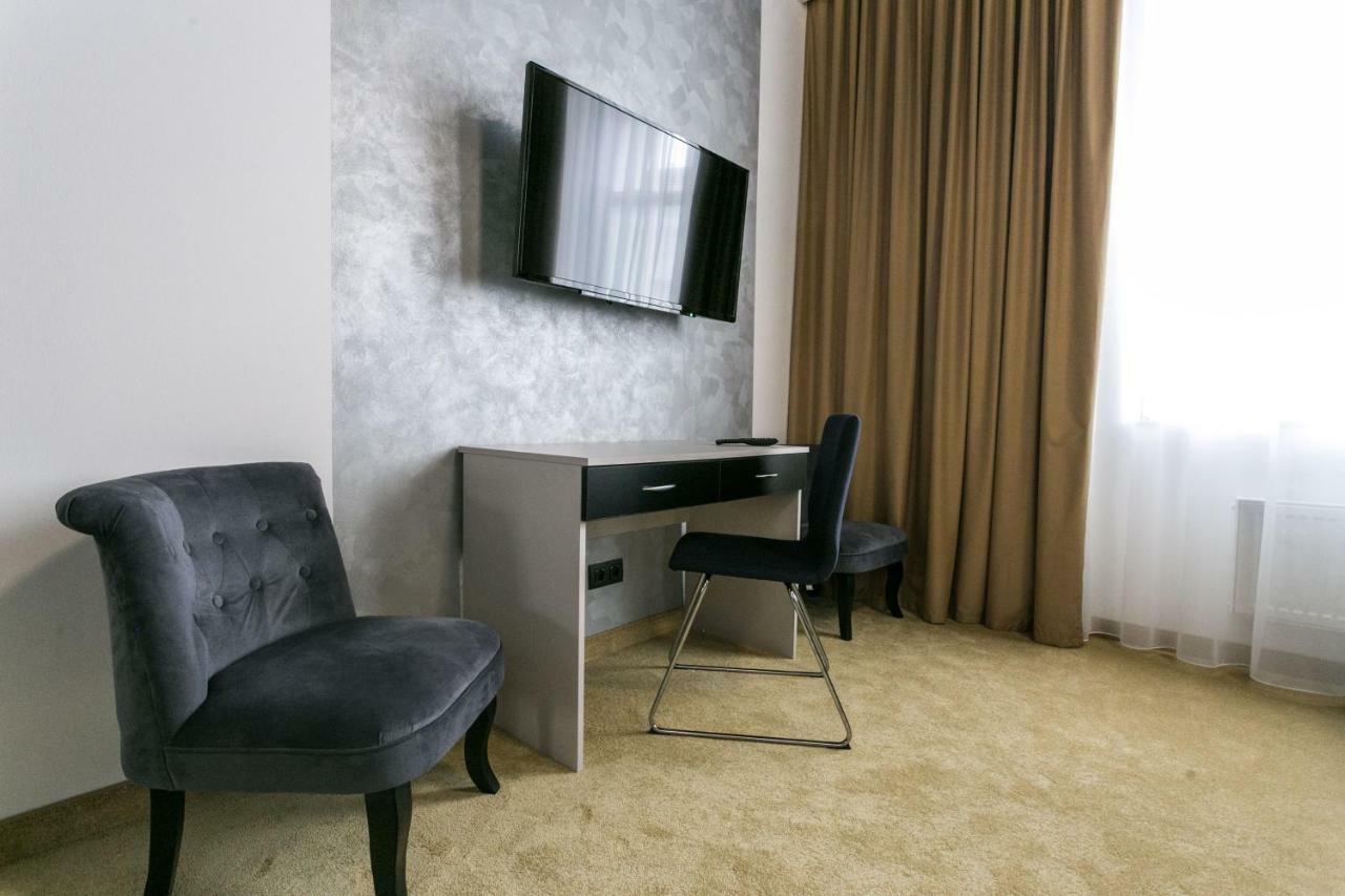 Apart Hotel Golden Apartments Košice Exteriör bild