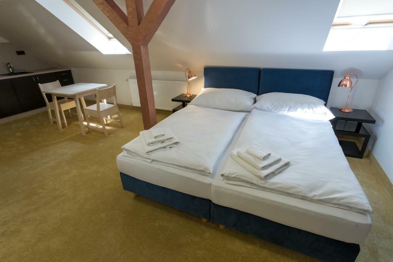 Apart Hotel Golden Apartments Košice Exteriör bild
