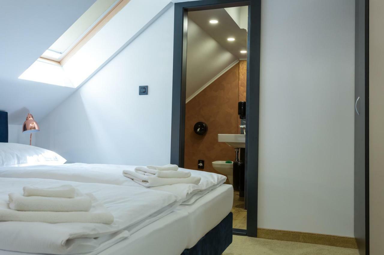 Apart Hotel Golden Apartments Košice Exteriör bild