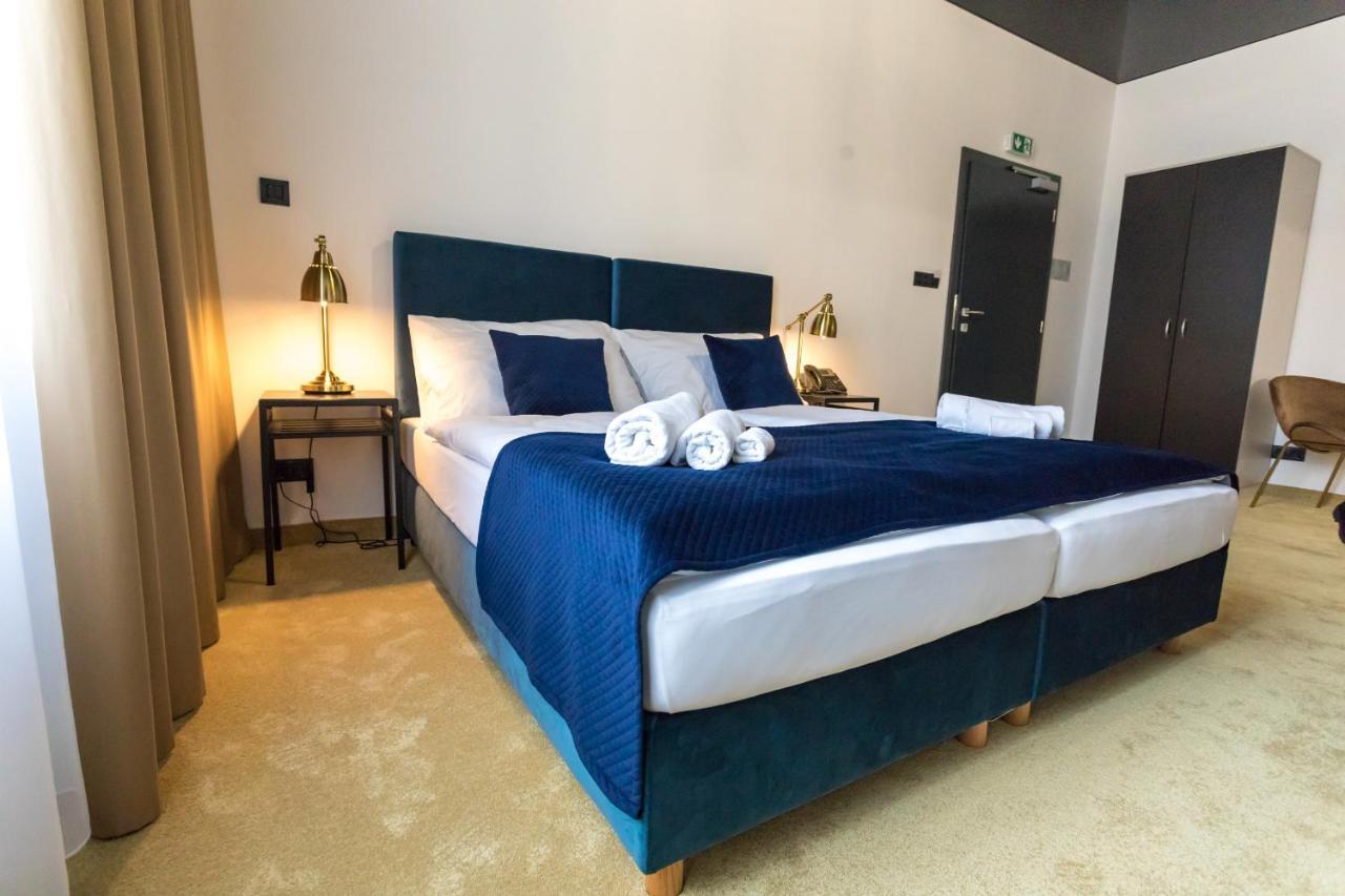 Apart Hotel Golden Apartments Košice Exteriör bild