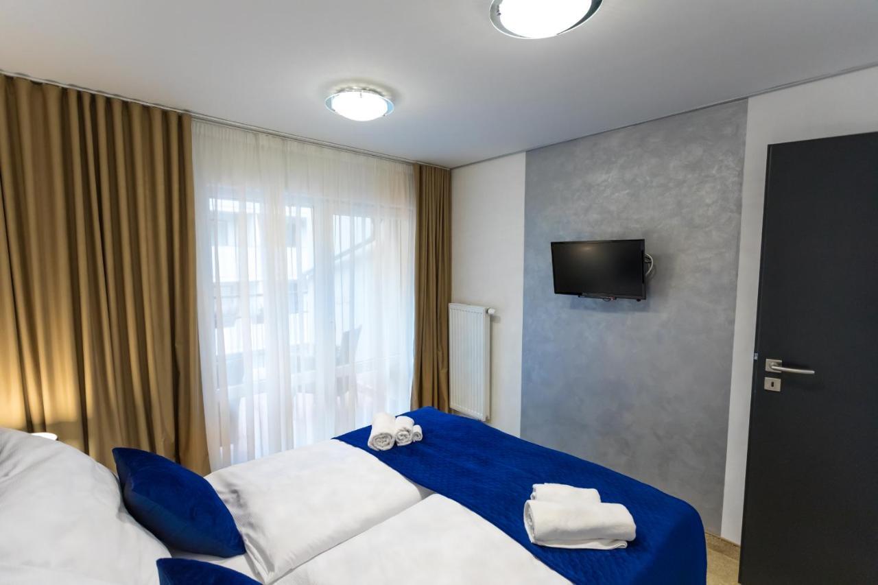 Apart Hotel Golden Apartments Košice Exteriör bild